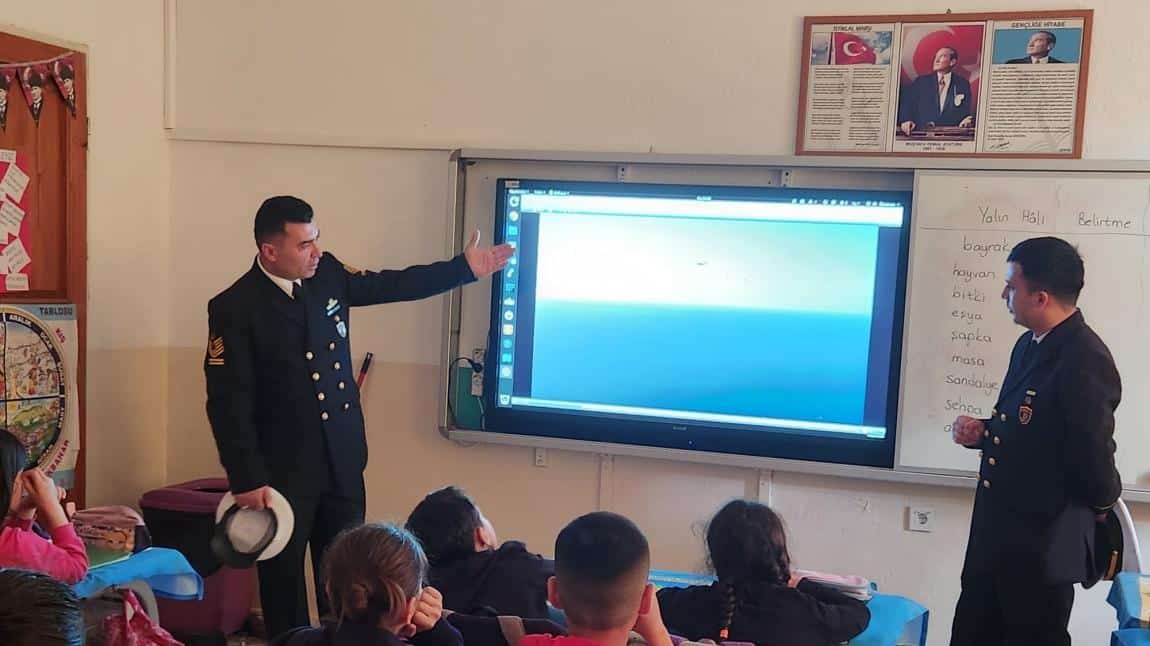 Deniz Kuvvetleri Komutanlığı'ndan Öğrencilerimize Bilgilendirme ve Tanıtım Çalışması